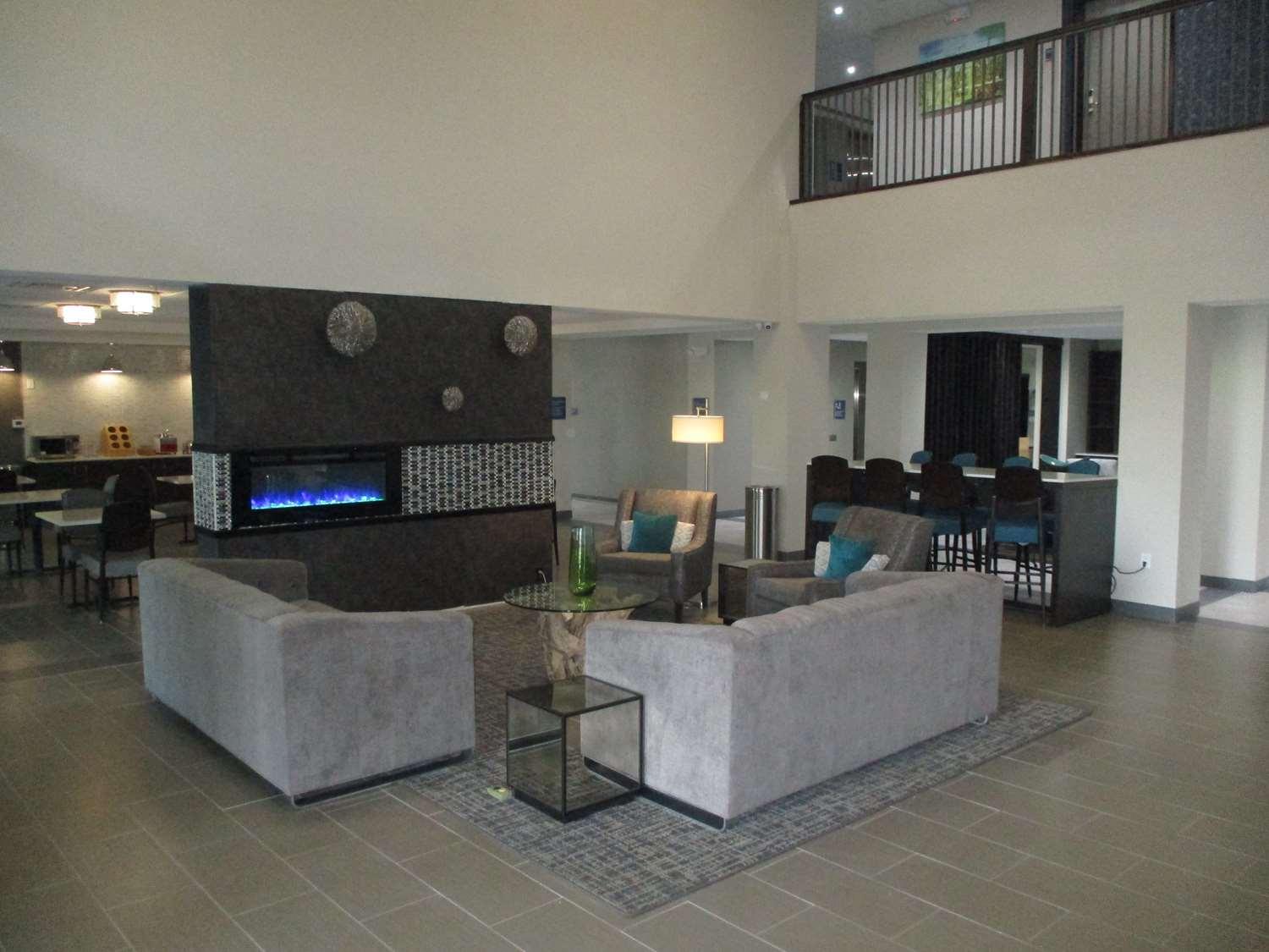 Campanile Hotel Лестер Экстерьер фото