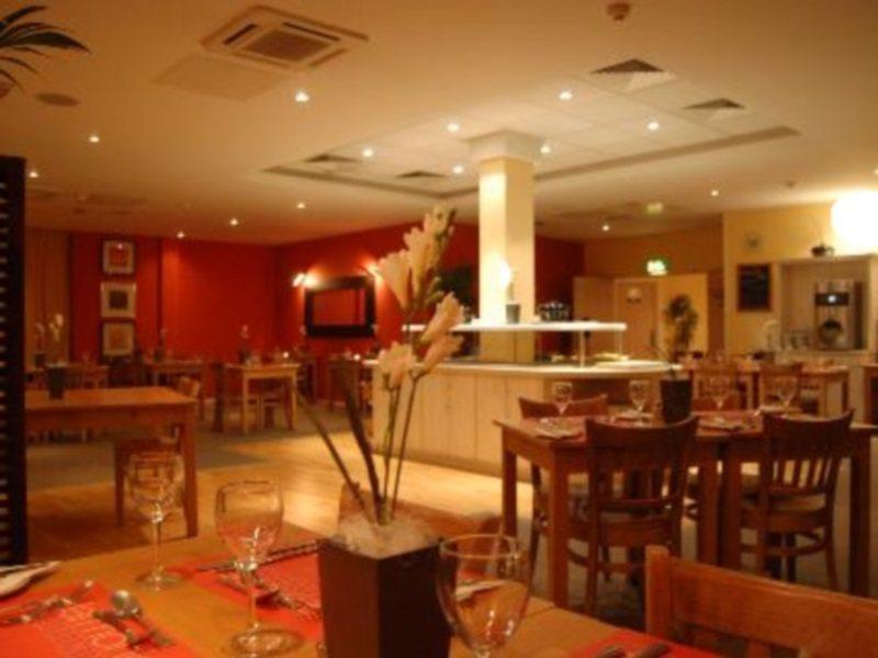 Campanile Hotel Лестер Ресторан фото